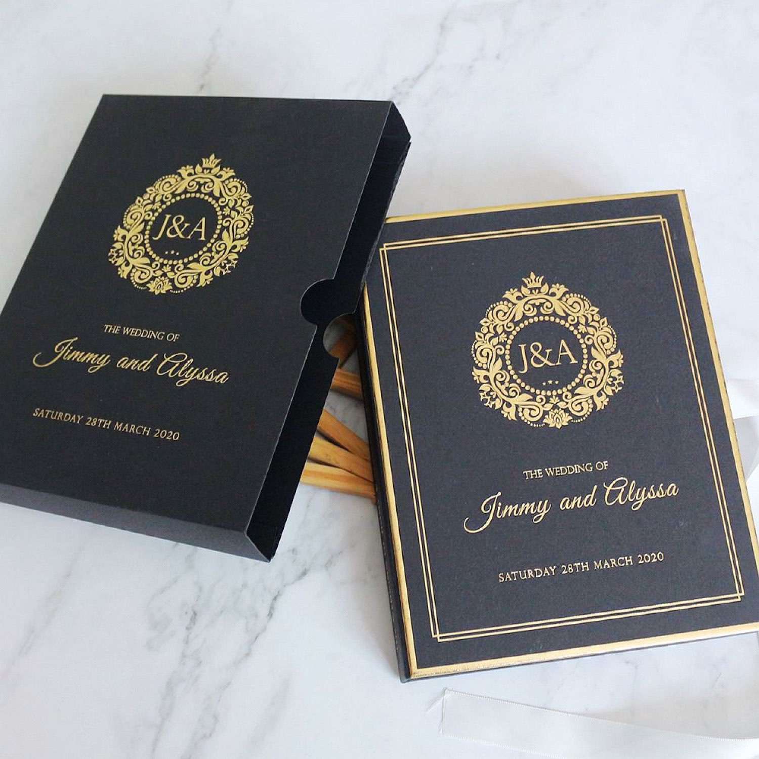 Hardcover Box Foiling Printing Transparent Acrylic Invitation Card Customized